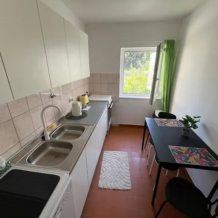 Zz Apartment *